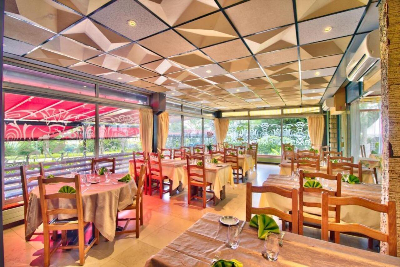Logis Hotel Restaurant Le Chalet Du Mont Roland Sampans Dış mekan fotoğraf