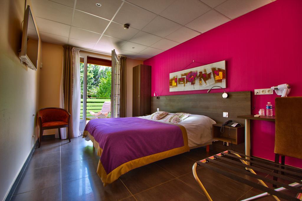 Logis Hotel Restaurant Le Chalet Du Mont Roland Sampans Dış mekan fotoğraf
