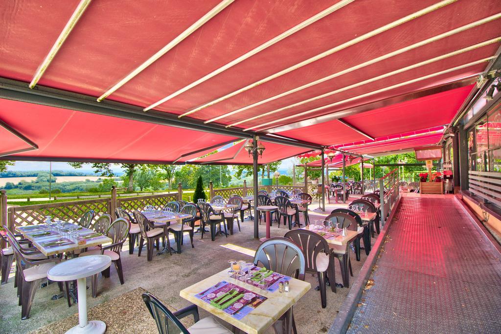 Logis Hotel Restaurant Le Chalet Du Mont Roland Sampans Dış mekan fotoğraf