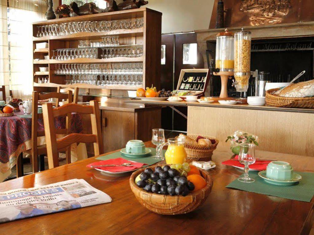 Logis Hotel Restaurant Le Chalet Du Mont Roland Sampans Dış mekan fotoğraf